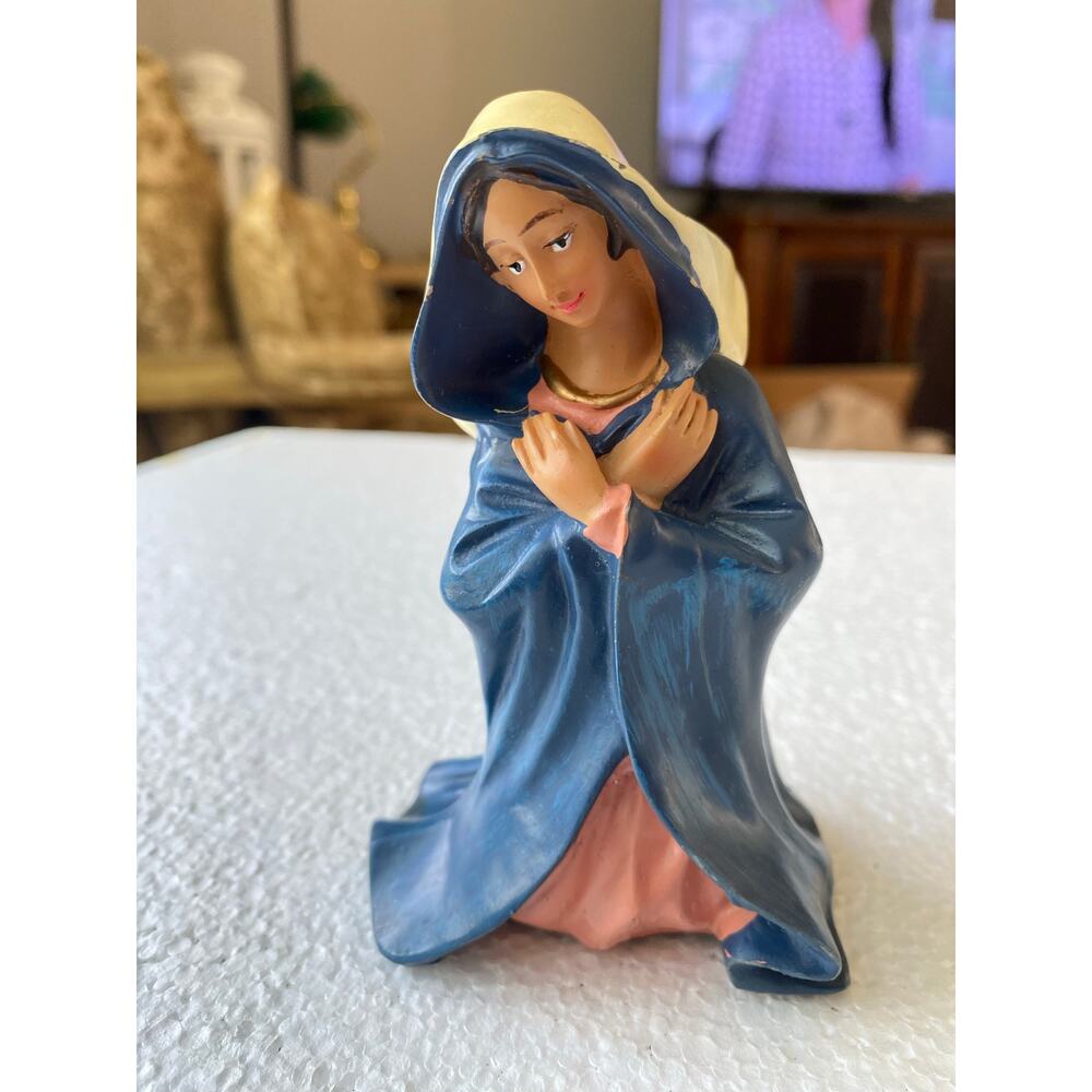 Mary Resin Nativity Figures